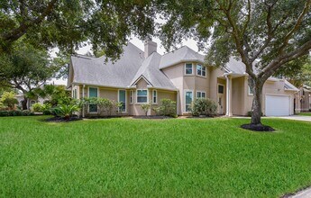 Building Photo - 15831 Conners Ace Dr