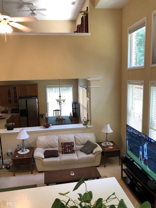 Foto del edificio - 6 Hidden Woods Ln