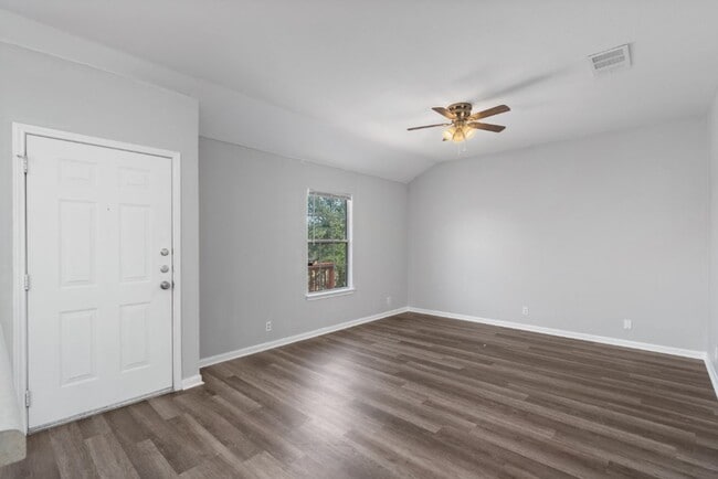 Building Photo - 3301 El Salido Pkwy