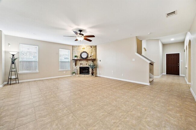 Foto del edificio - 9015 Springcroft Ct