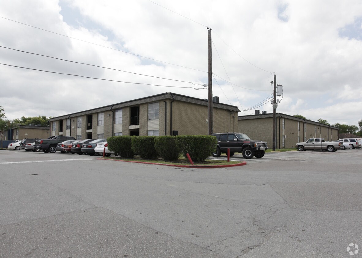 Pecan Park Place Apartments - Pecan Place Apartments