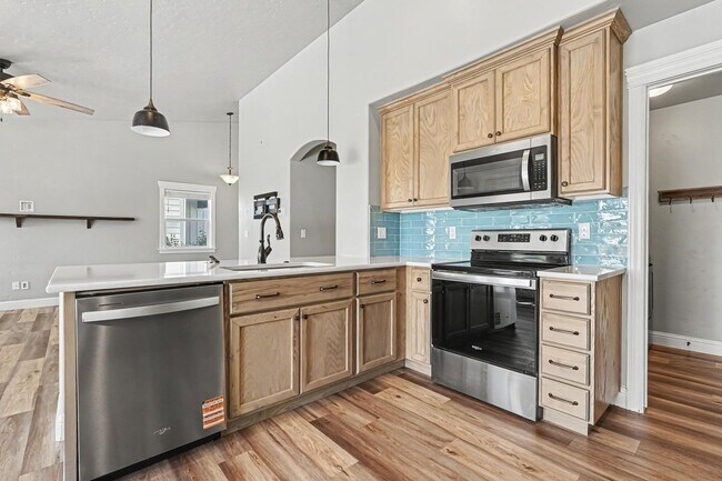 Foto del edificio - 1273 E Timber Trail Dr