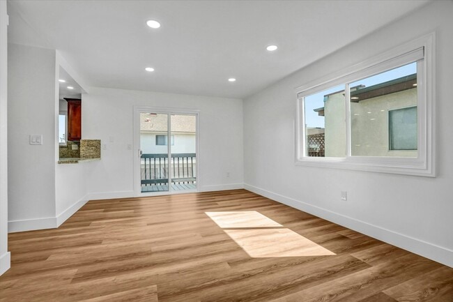 Photo - 18652 Libra Cir Apartment