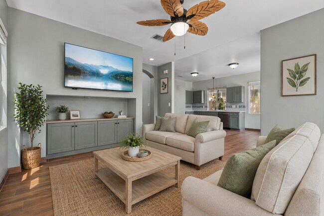 Foto del edificio - Spacious 4BD/3BA with Solar & Private Yard | Pet-Friendly Home in Ewa Beach