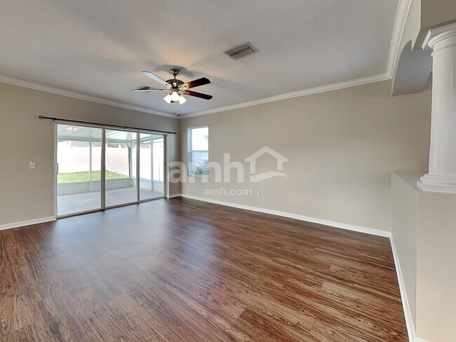 Foto del edificio - 8157 Canterbury Lake Blvd