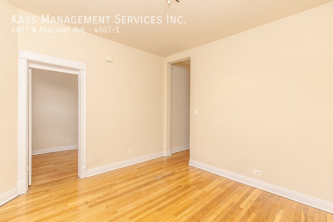 Foto del edificio - 4607 N Ashland Ave