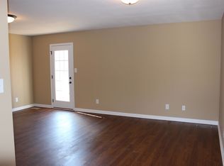 Building Photo - 995 S Ash Ridge Dr