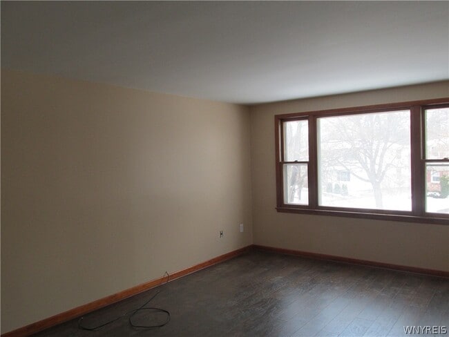 Building Photo - 101 Dale Dr