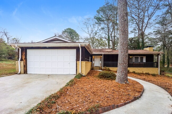 Building Photo - 2808 Adella Ct