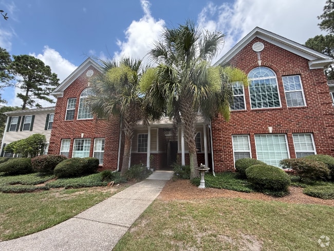 Building Photo - 1721 Wyngate Cir