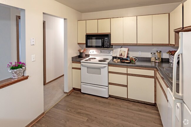 Cedar Hills Apartment Homes Apartments MN