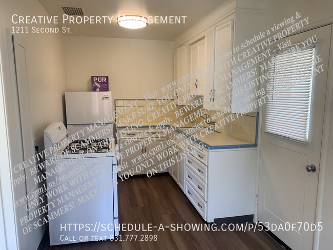 Foto del edificio - 1211 Second St. -