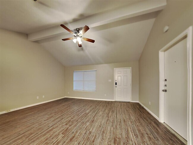Foto del edificio - 16129 Sun View Ln