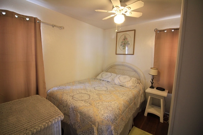 Foto del edificio - 3829 Ocean Front Walk