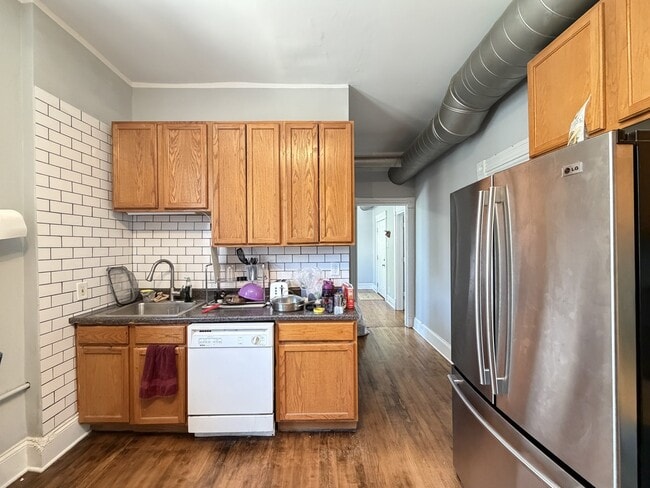 Building Photo - 1042 N Rockwell St