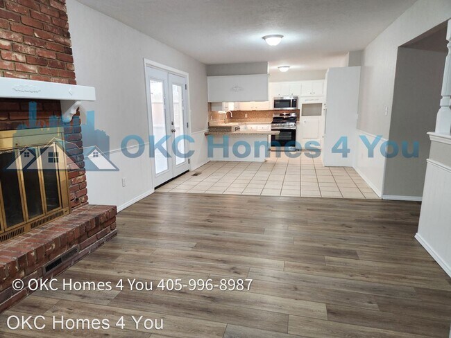 Building Photo - 2 br, 2 bath House - 401 SW 63rd Pl