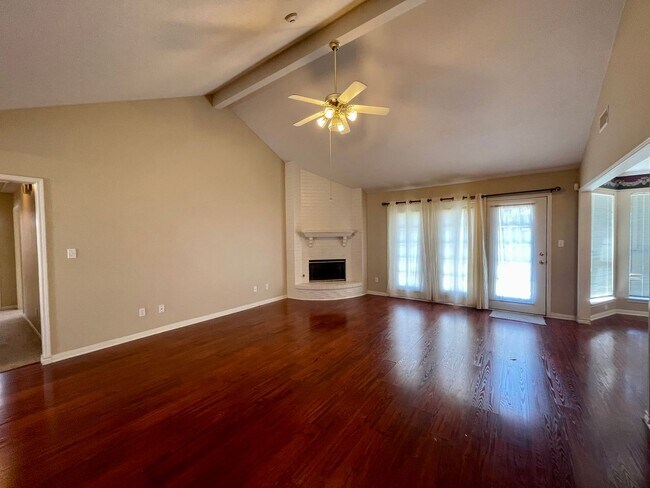 Foto del edificio - 5275 Timberline Ln, Beaumont TX 77706