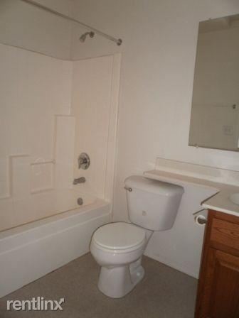 Building Photo - 2 br, 2 bath Townhome - 1579 Courtney Pl