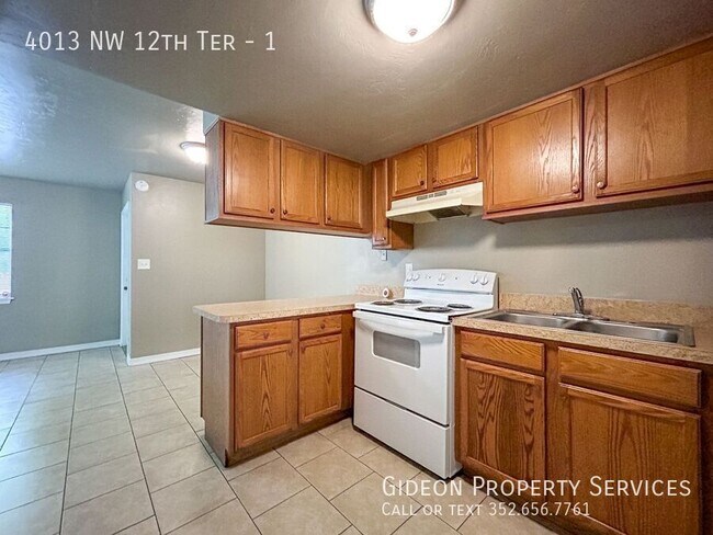 Foto del edificio - 4013 NW 12th Terrace