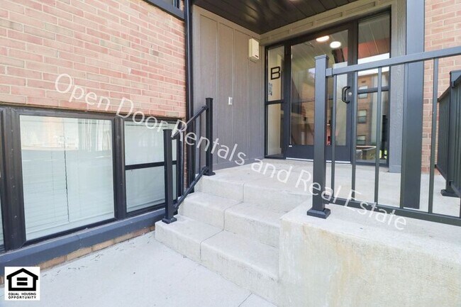 Building Photo - 1823 Griswold Dr