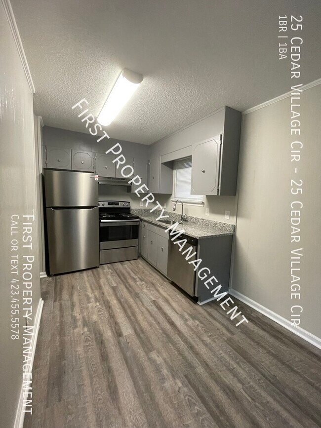 Building Photo - 25 Cedar Village Cir