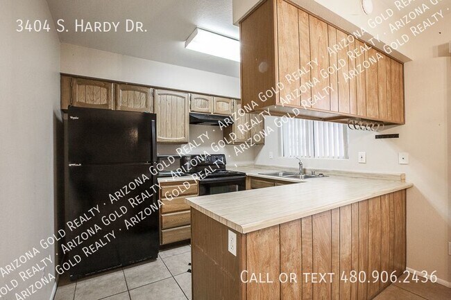 Foto del edificio - 3404 S Hardy Dr