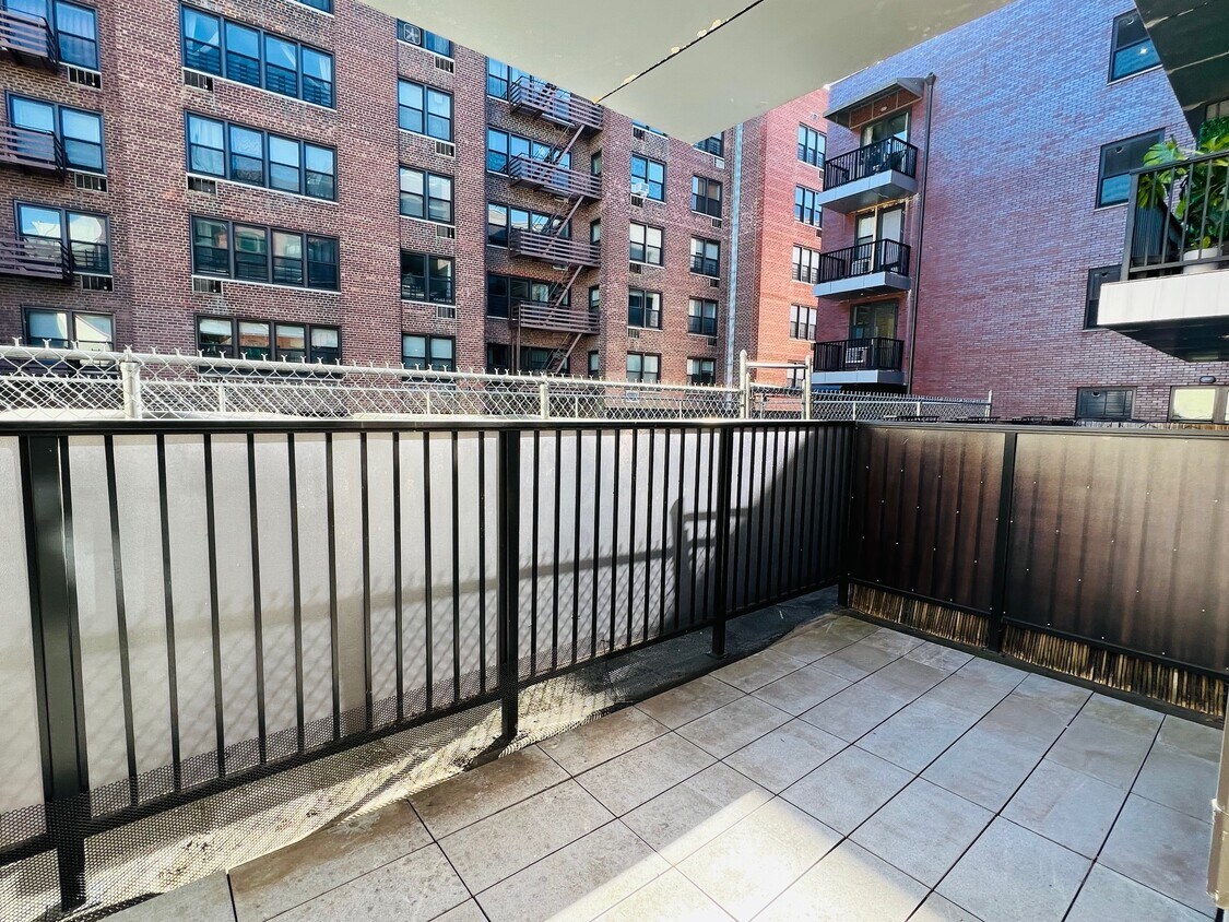 Foto principal - 56 Hinckley Pl