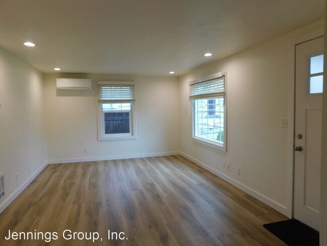 Building Photo - 2 br, 1 bath House - 340 Goodyear Street