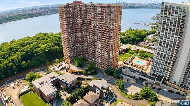 Foto del edificio - 1600 Kaufer Ln