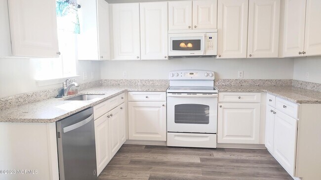 Building Photo - 145 Carolina Farms Blvd