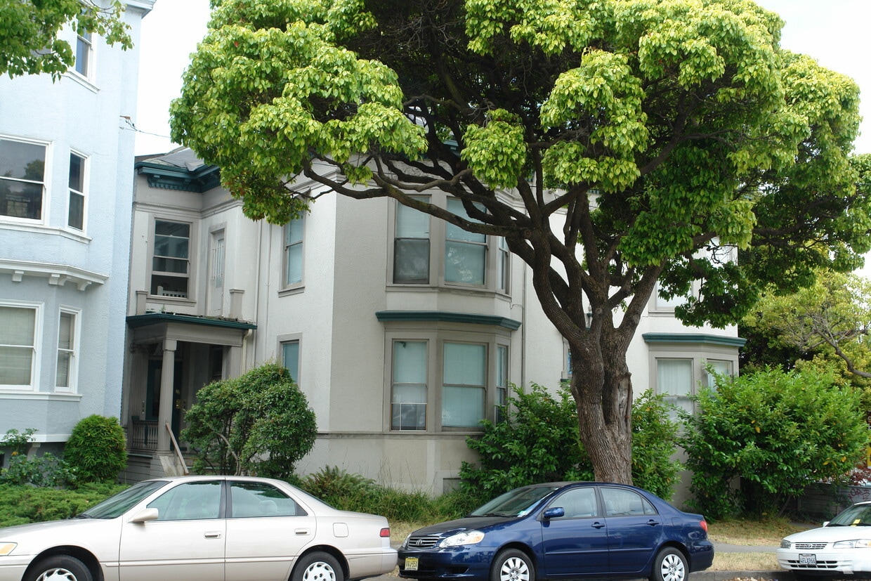 Primary Photo - 2210 Durant Ave