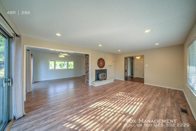 Building Photo - 2592 Caballo Ranchero Dr