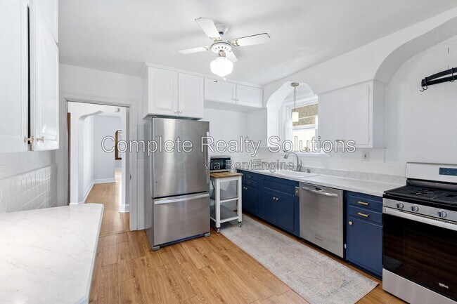 Foto del edificio - 8511 Florence Ave