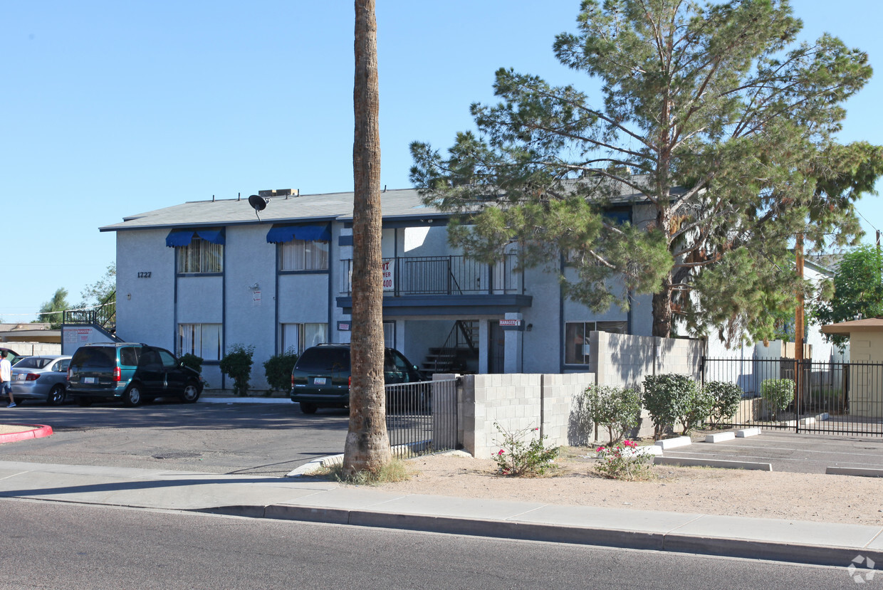 Building Photo - Crestview Apartments