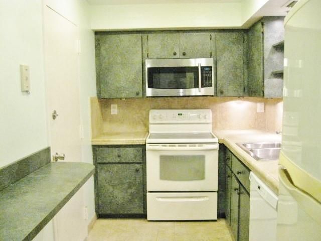 Primary Photo - 125 N Birch Rd