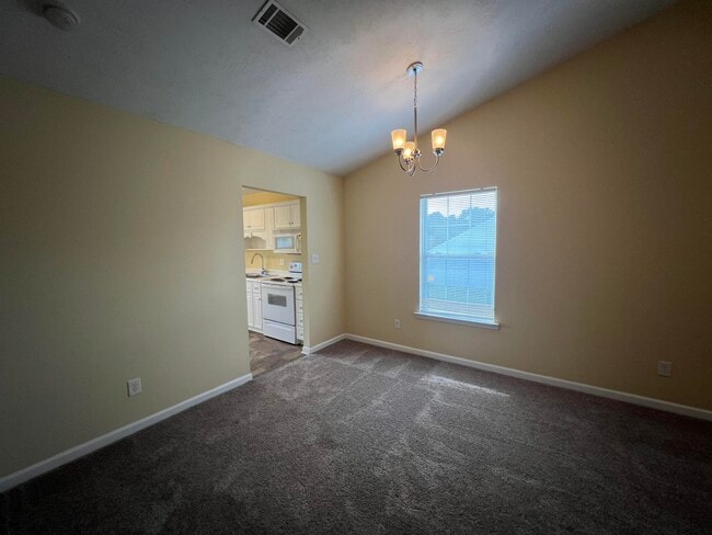 Building Photo - 219 Sassafras Ln