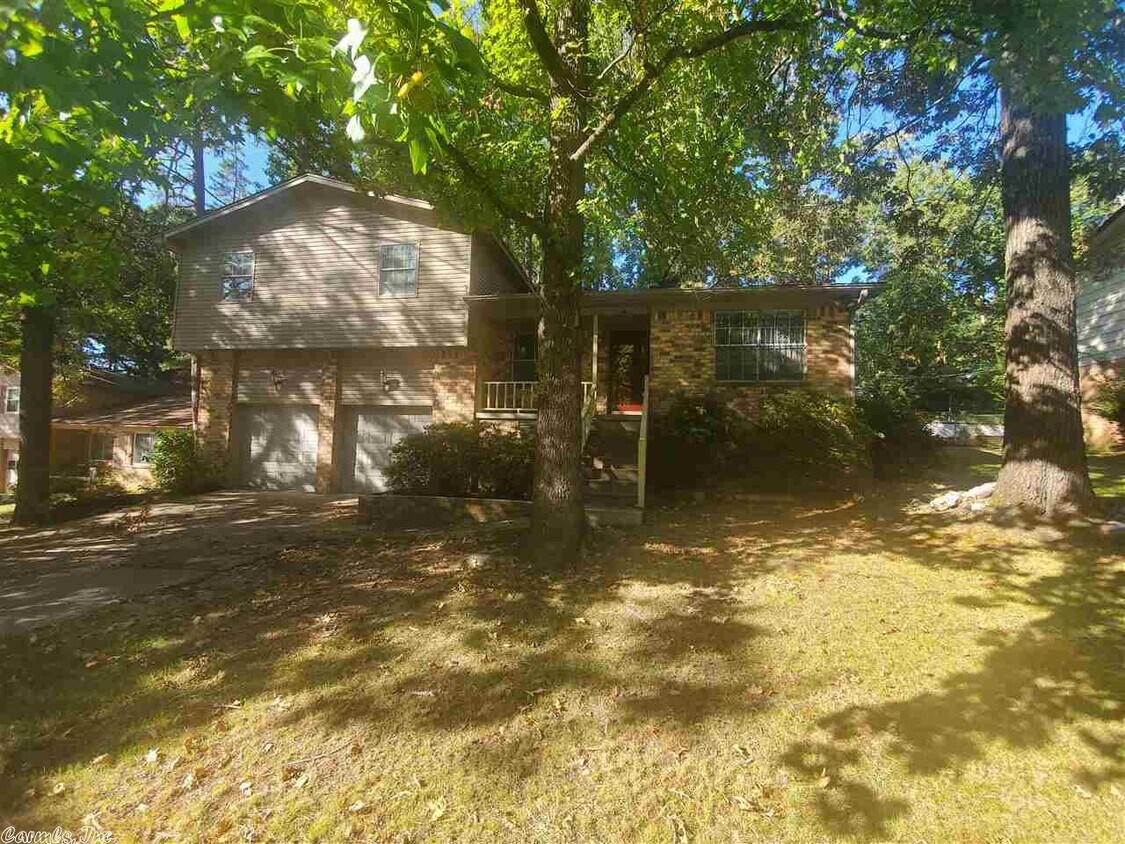 5 Summerhill Ct, Little Rock, AR 72211 House Rental in Little Rock