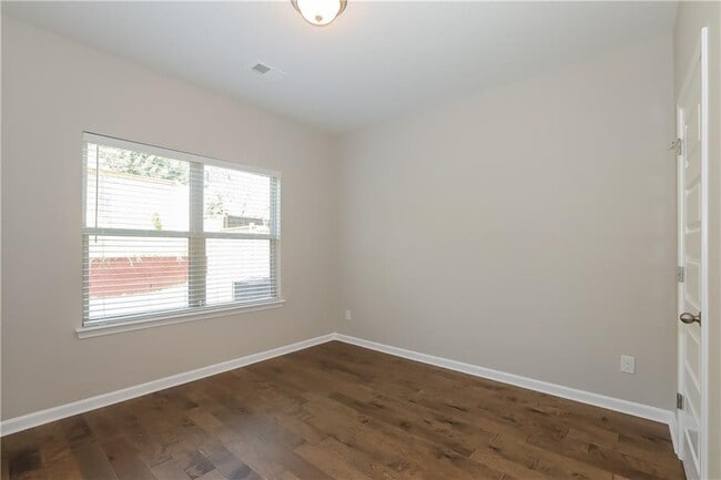 Foto del edificio - 2730 Trebek Ct