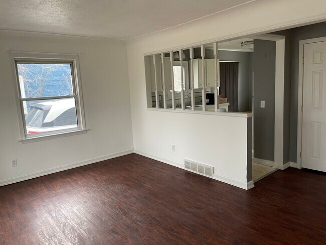 Building Photo - 254 41st St SW