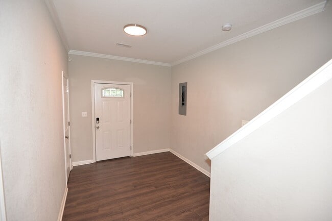 Photo - Spacious Single Family w/ Two Master Suites House