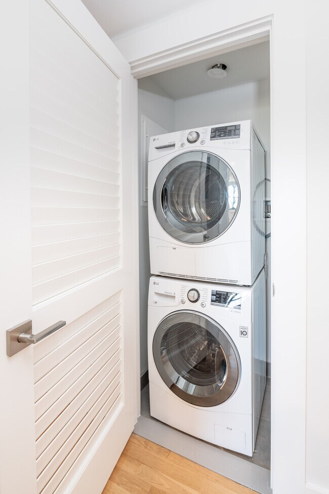 Foto del edificio - 1410 Columbia Rd