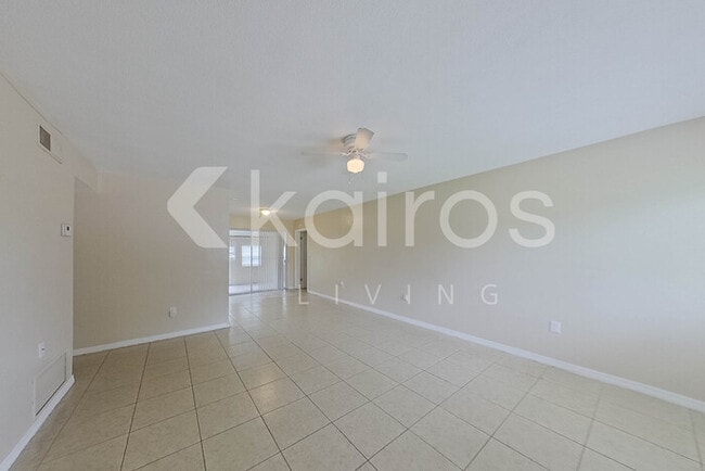 Building Photo - 2441 Healy Dr