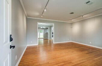 Building Photo - 3626 Songwood St