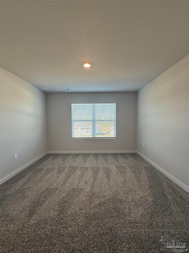 Building Photo - 111 Anhinga St