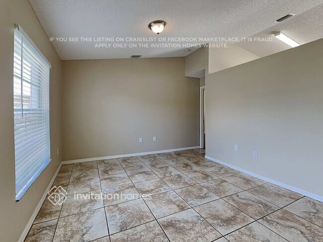 Foto del edificio - 1718 Hazelton St NW