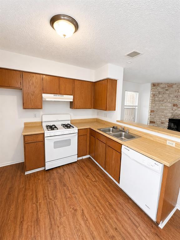 Foto del edificio - 2307 Rachael Ct