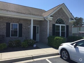 Building Photo - 4917 Dreamweaver Ct