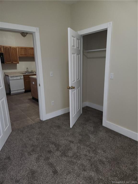 154 Prospect St Unit 1, Norwich, CT 06360 Room for Rent in Norwich, CT