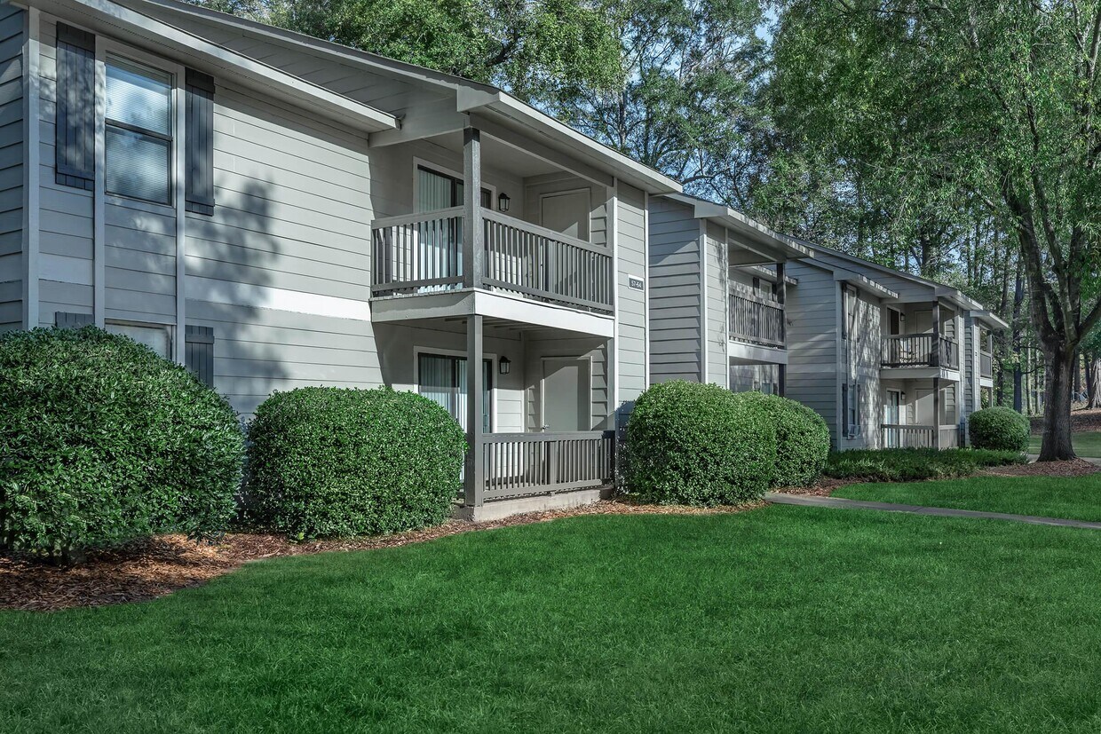 Legacy at River Crossing Apartments 1800 Wesleyan Dr Macon, GA