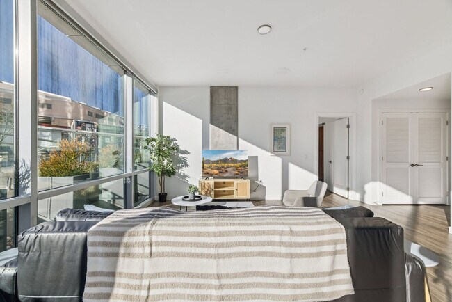 Foto del edificio - 222 E Jefferson St